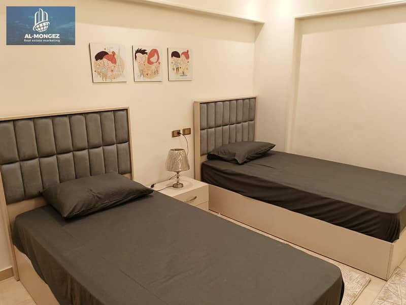 11 f07c2b32-4df4-4e25-bf0d-a7c79a640d07. jpg