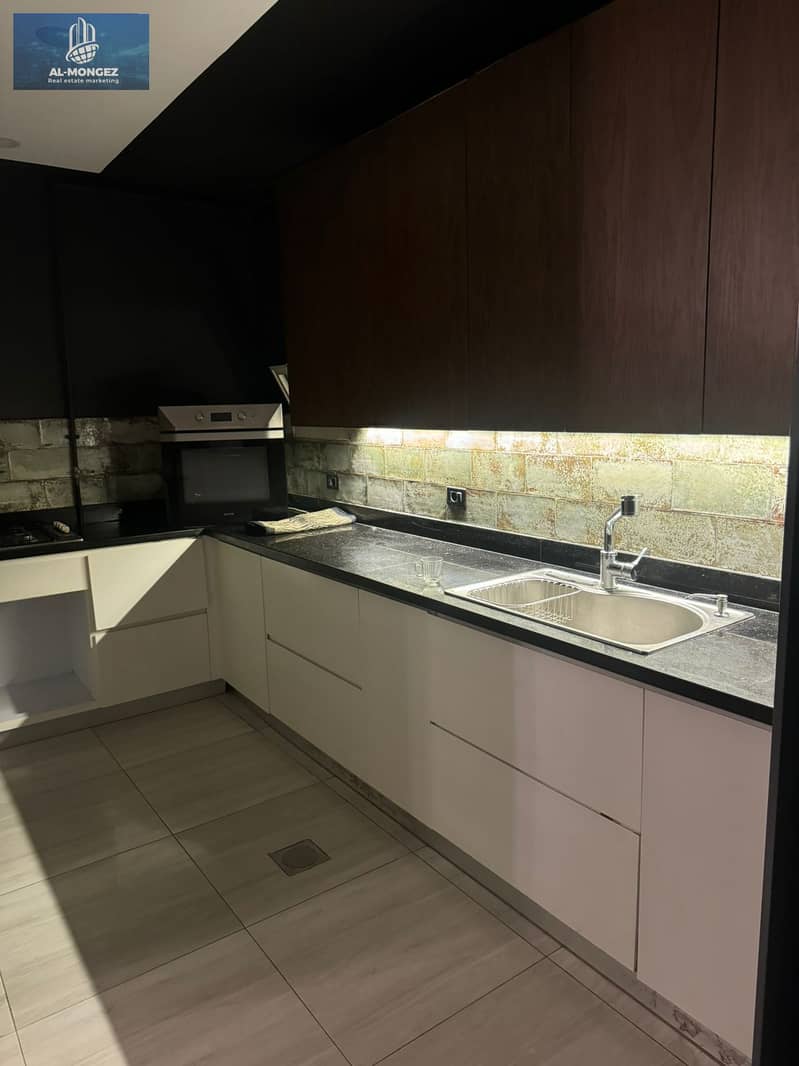 5 fede9449-b896-4888-9801-a1a74aee7641. jpg