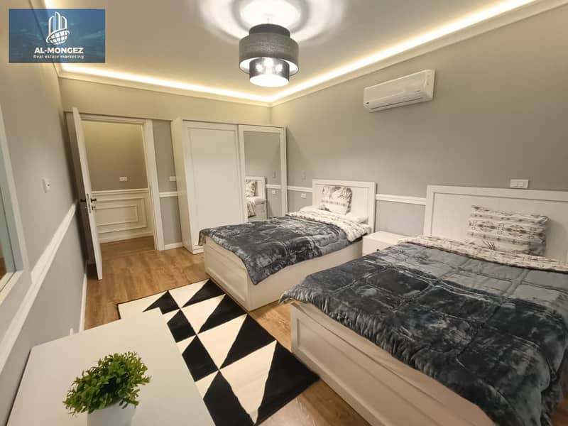 14 e2e3d1dd-a9ef-4259-82cf-38159a2907bc. jpg