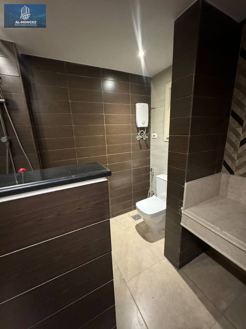 8 c1b6e49d-b498-4301-9c17-5fc769186382. jpg