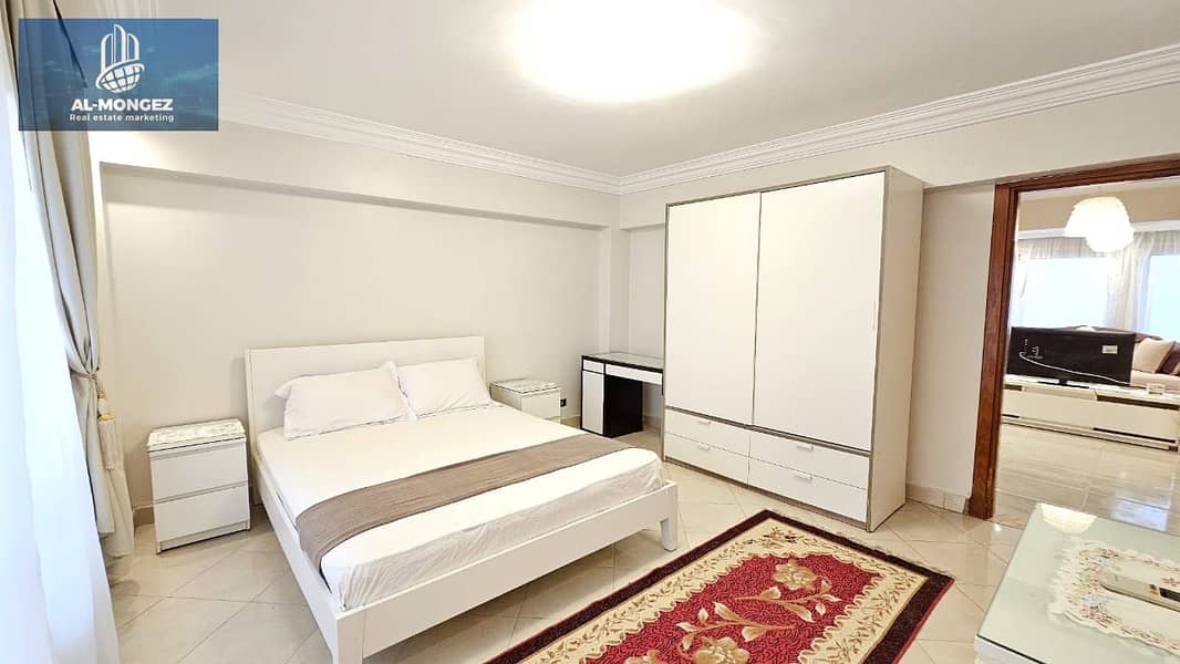 8 5e6a856a-9925-4afd-902a-e5098b78789d. jpg