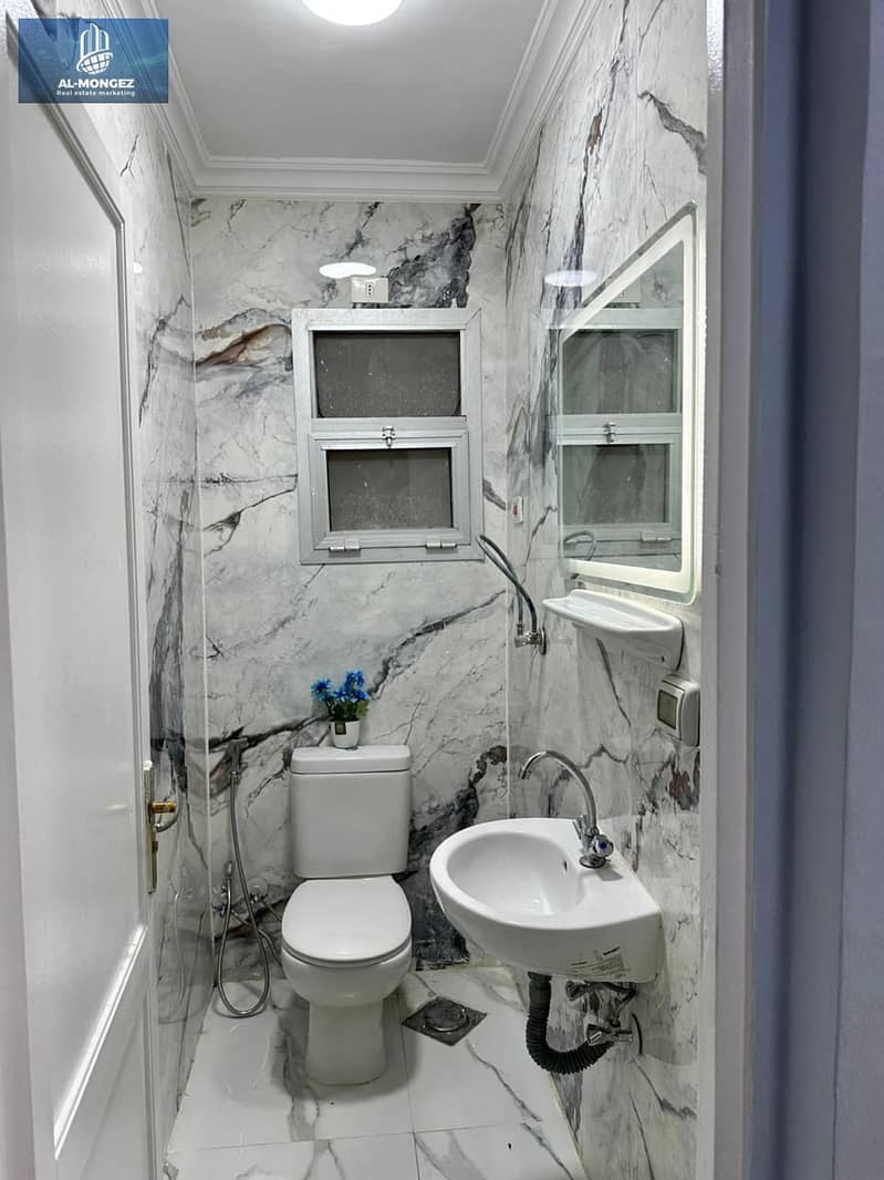 11 77fb5fde-4712-4b56-9136-2bcc08cd79e5. jpg