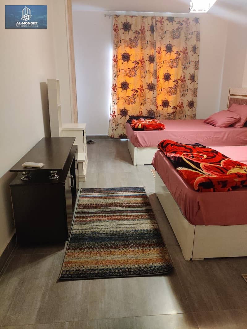 12 af35c9d8-c58b-4bd8-86ee-05f3461a6a86. jpg