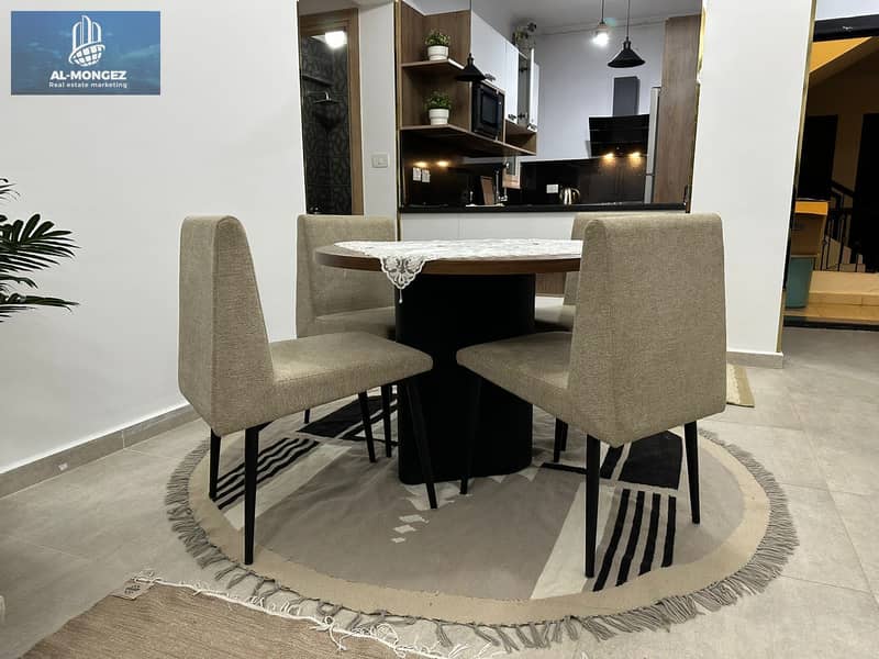 4 557128c7-fc04-464f-92a0-e7efc1958ec7. jpg