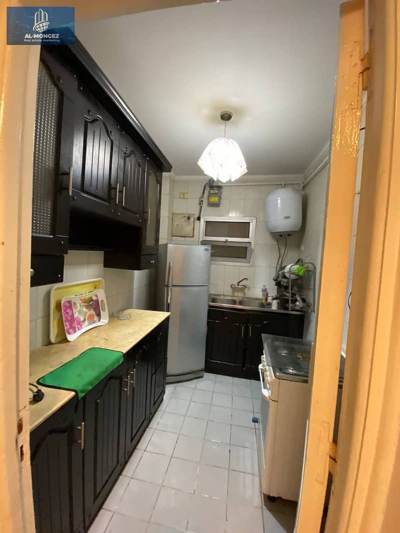 19 763d5efe-827f-4d36-81d4-939a399740c0. jpg