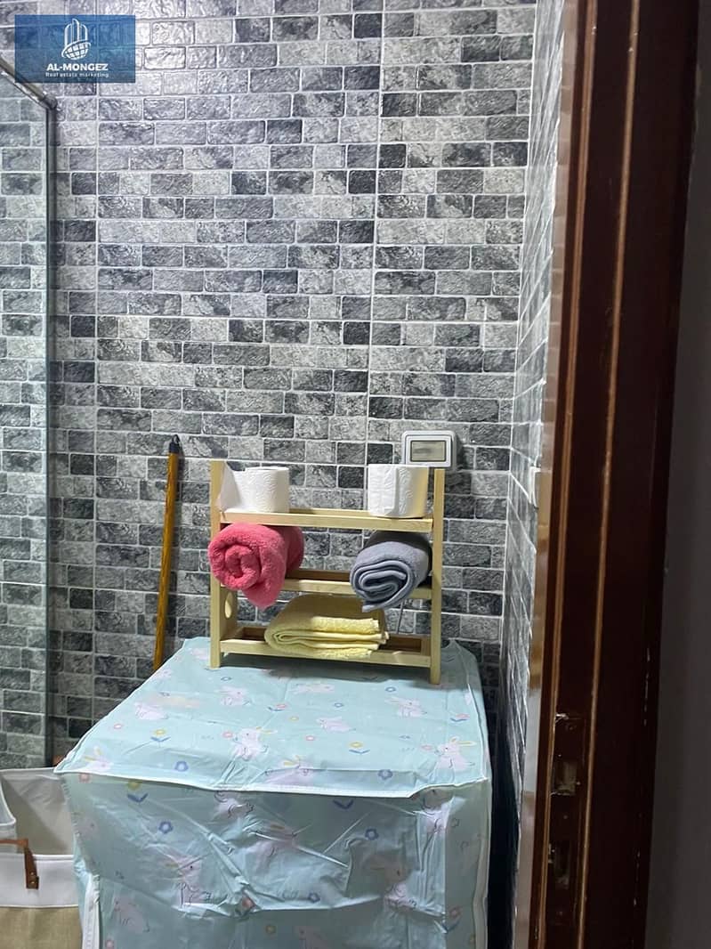 12 fbb5d3b9-e677-437a-a2c4-512029f73678. jpg