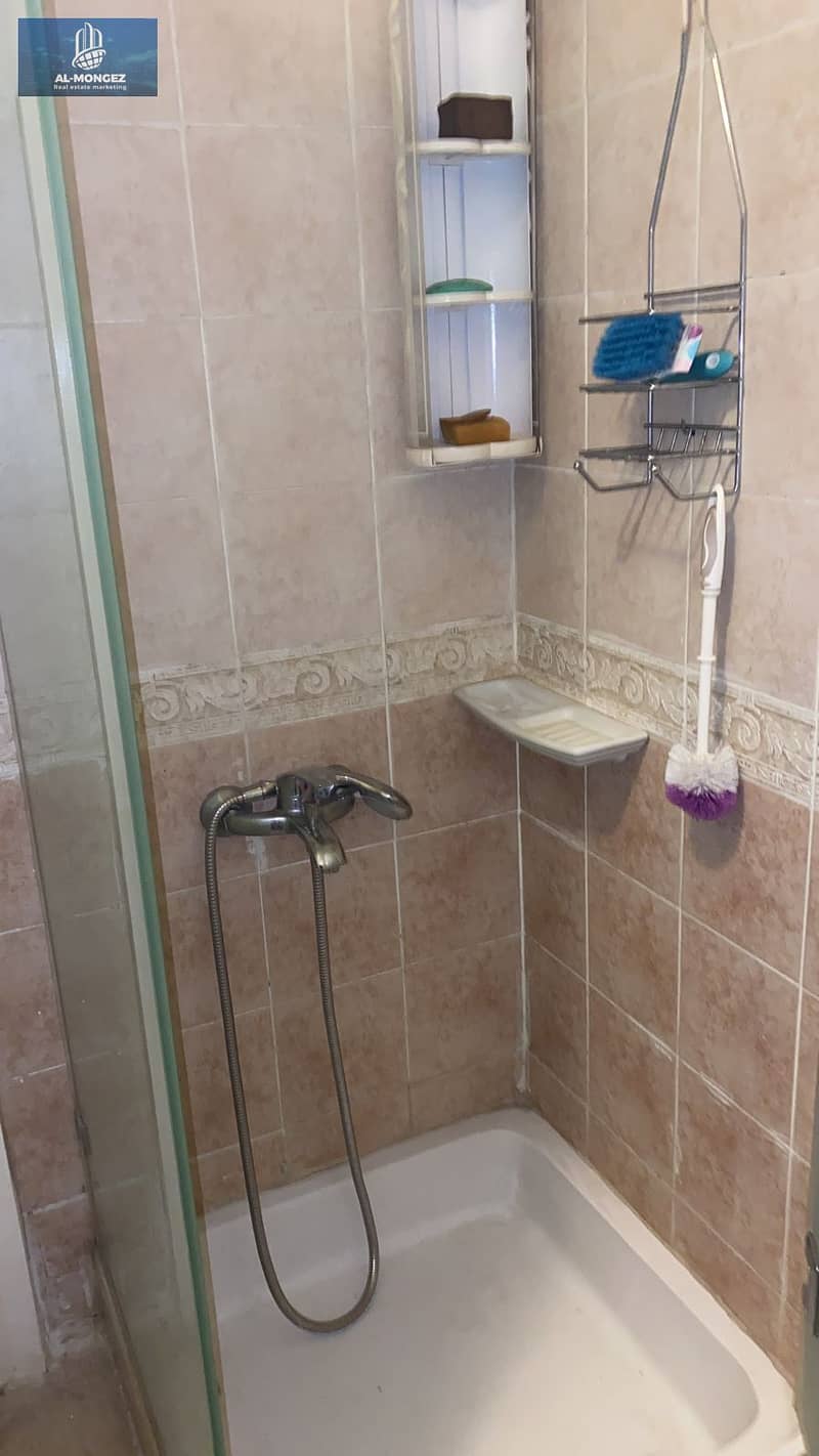 8 08891e50-7893-48b1-a1aa-e74e91ffb551. jpg