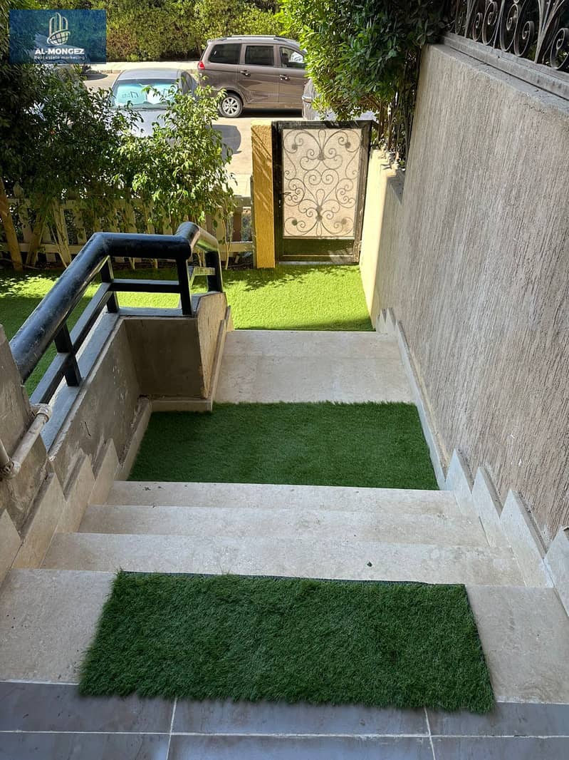 24 df4f330c-f839-4b3a-9e44-7537ddd384b7. jpg