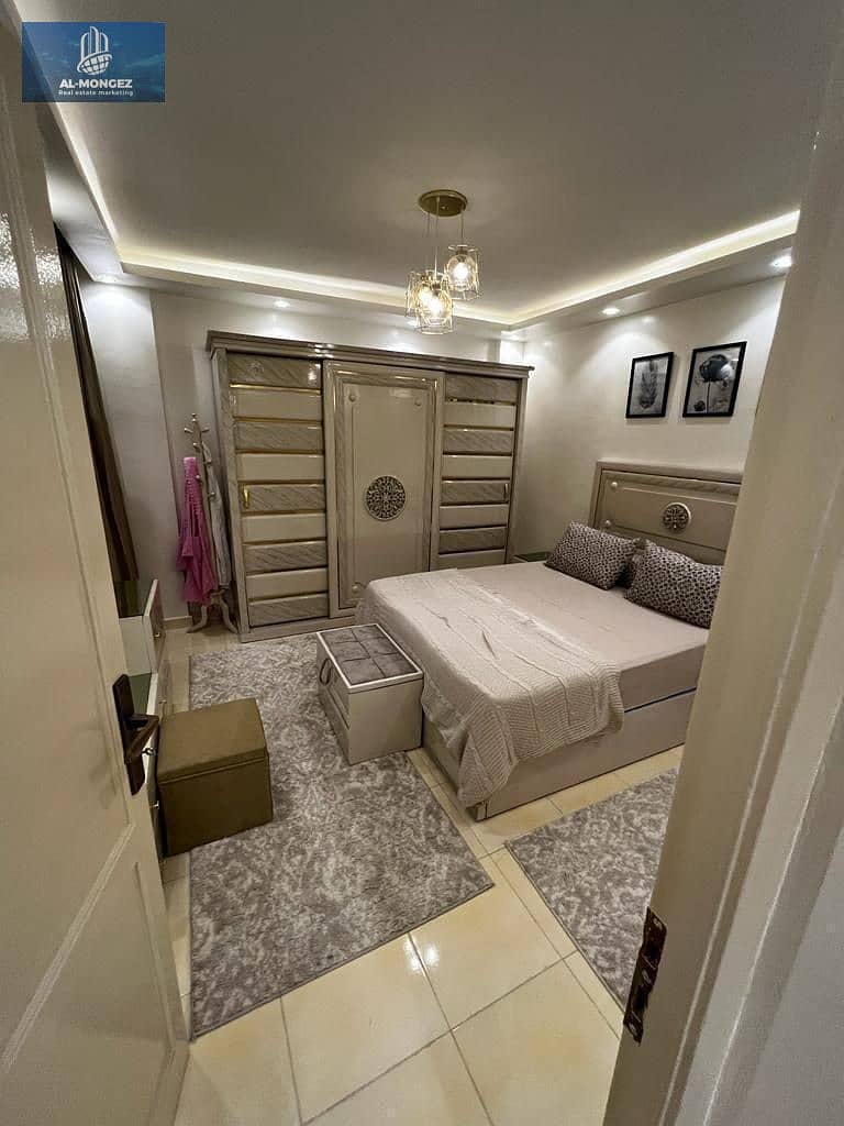 5 b698e900-b1f4-4c36-8372-40eec2c2253c. jpg