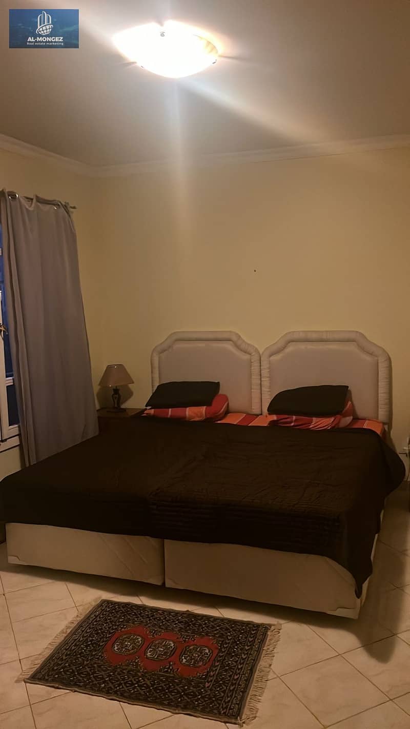 12 3c0484a9-c4cb-44ea-a1f9-2527d492de77. jpg