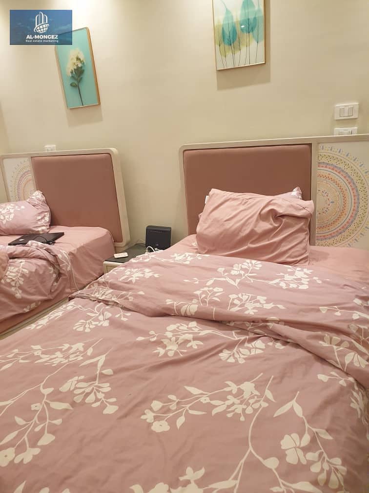 10 2ab6bcad-6c97-44c2-b7b2-672a68e6f3f0. jpg