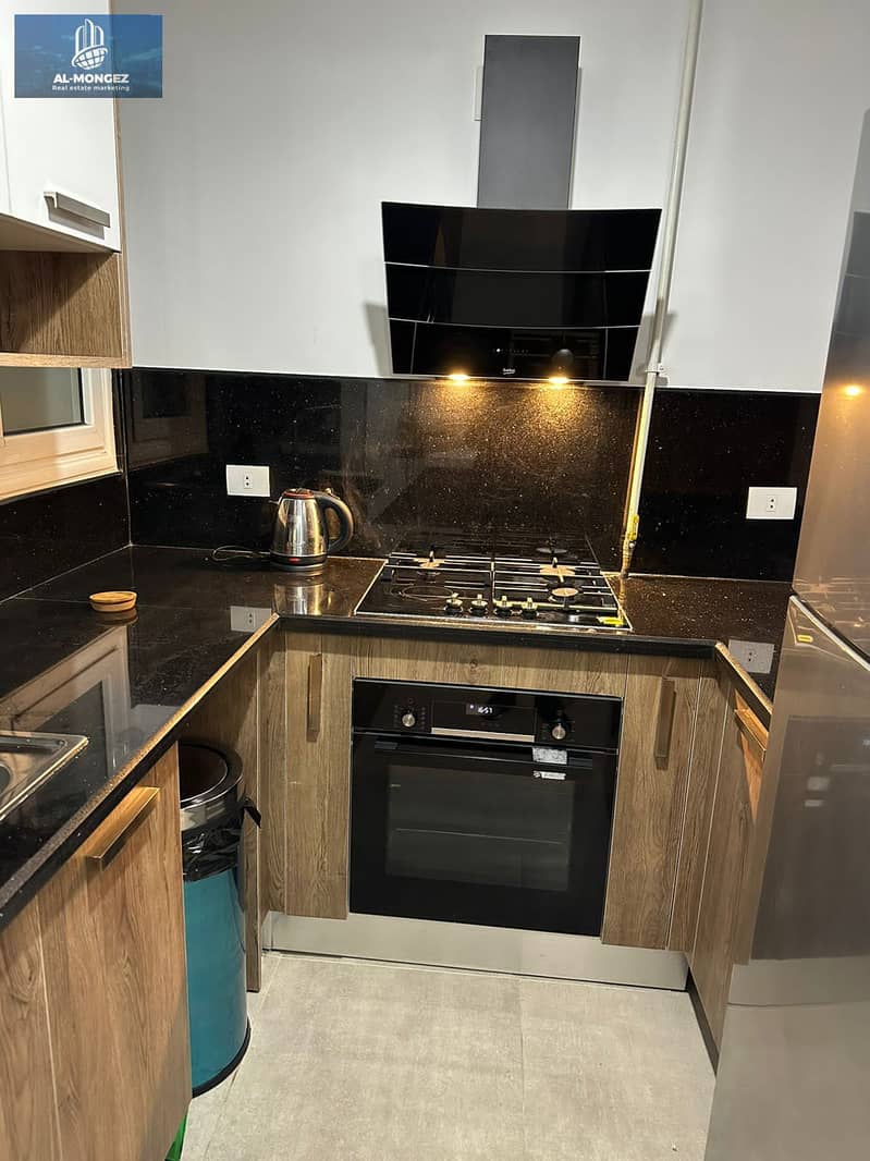 15 e80b96e6-a899-45b7-a733-e721efb20120. jpg