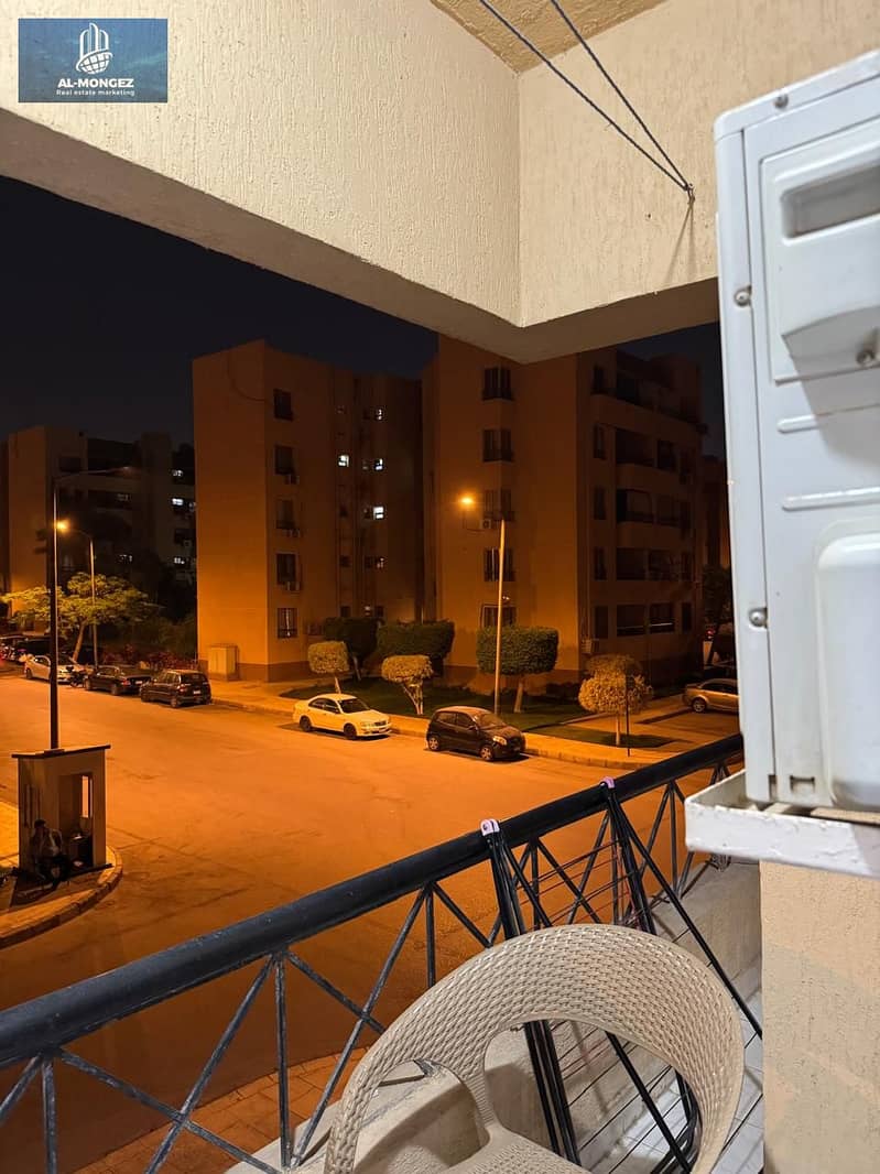 12 e0b640c6-e5a1-4e65-b140-f299286b4c29. jpg