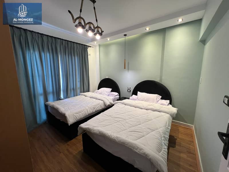 12 d13d5467-8481-45a7-9ac2-7fa3f95f998b. jpg