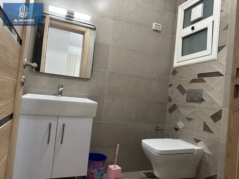 20 ac57e2ed-55c1-4b7b-b4c3-cc2741eea1c8. jpg