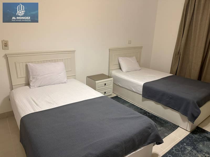 12 6268a36d-5ca2-43c2-84ba-e86f6f1cb718. jpg