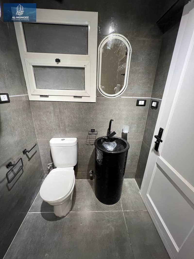 16 b9aedee0-4979-4365-a060-650eb55f6fe5. jpg