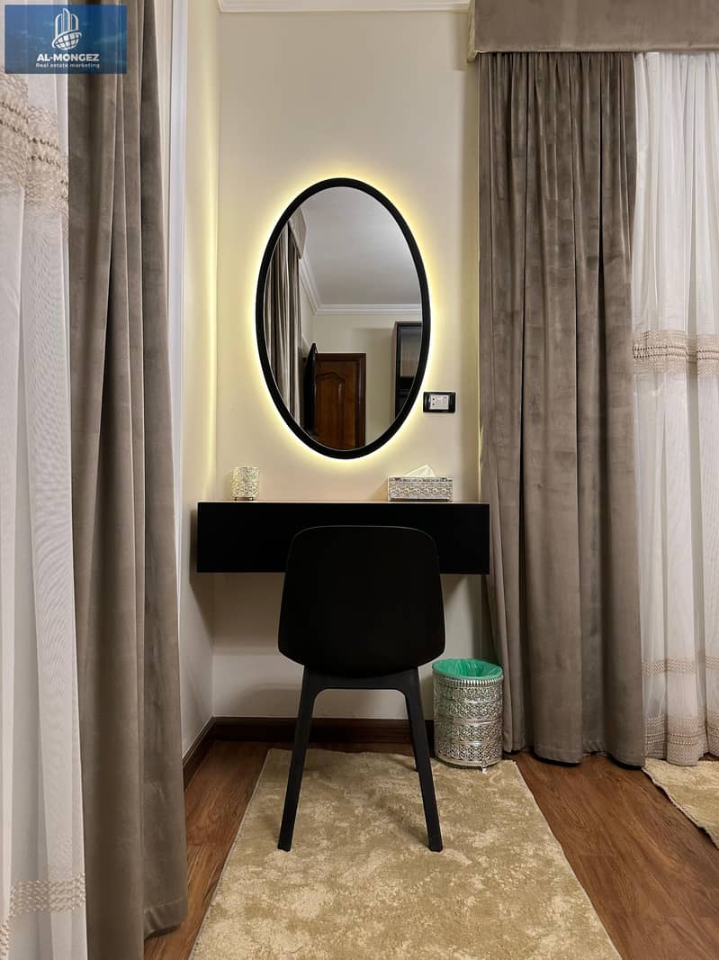 24 db60e6eb-8a63-4a30-8d60-3fe5940b3c68. jpg