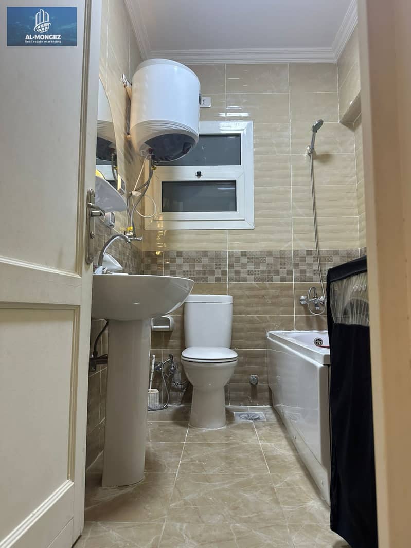 16 f1d7f24a-9d09-4225-bdad-2cc4a1accd79. jpg