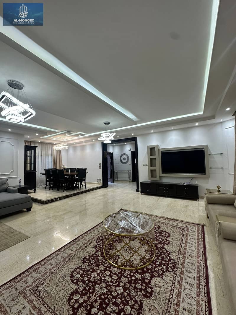 2 c784f070-cea1-4f3e-a5ca-adac0f676dfa. jpg