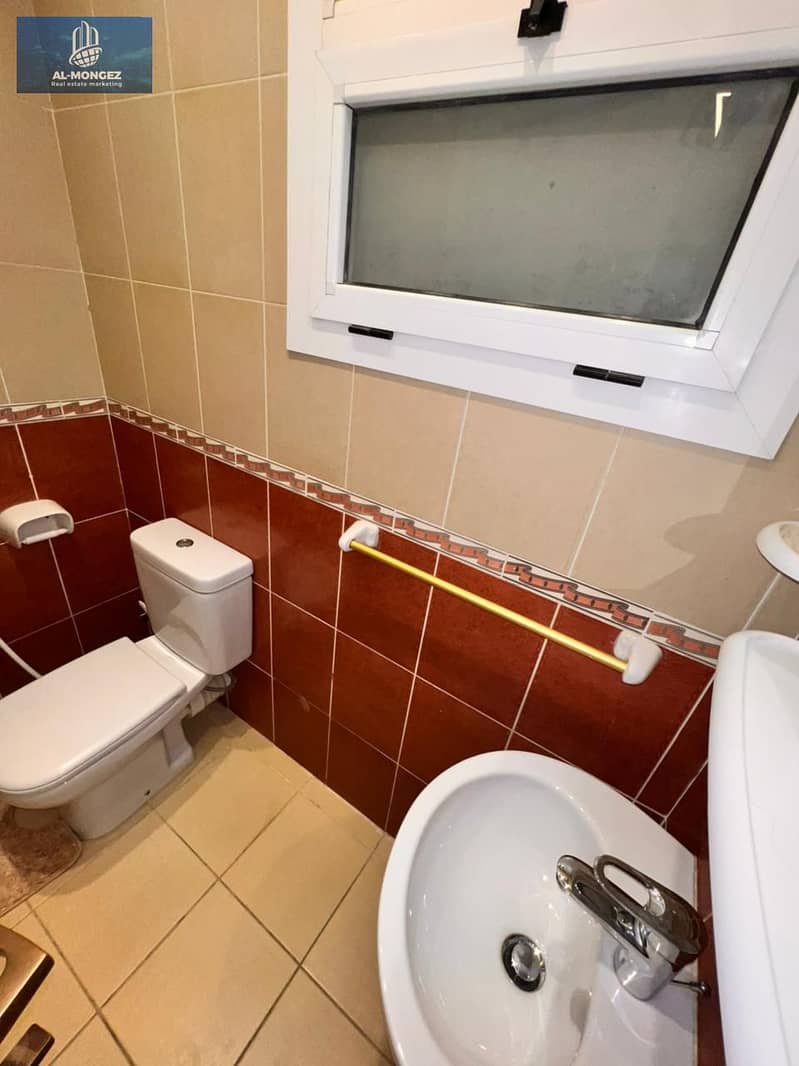 23 8e8a28e7-5318-4fdd-bc1e-51d7572a527d. jpg