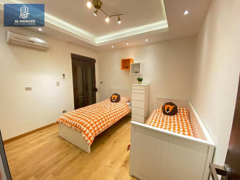 9 439722ab-6b57-4849-abe4-4b94a5a5b739. jpg