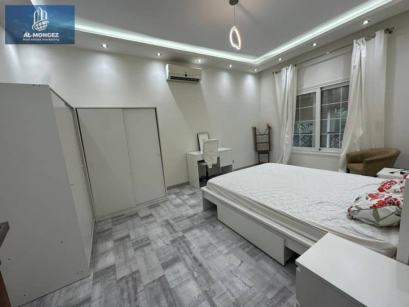 21 2ef85e6c-0447-460e-b719-2495c6a3ec62. jpg