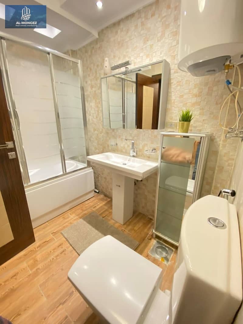 19 53f66e12-de17-4b95-90c8-0cc67a531772. jpg