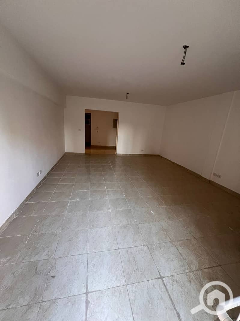 2 3a777a61-4a46-469e-9c1d-5ad439e1cad9. jpg