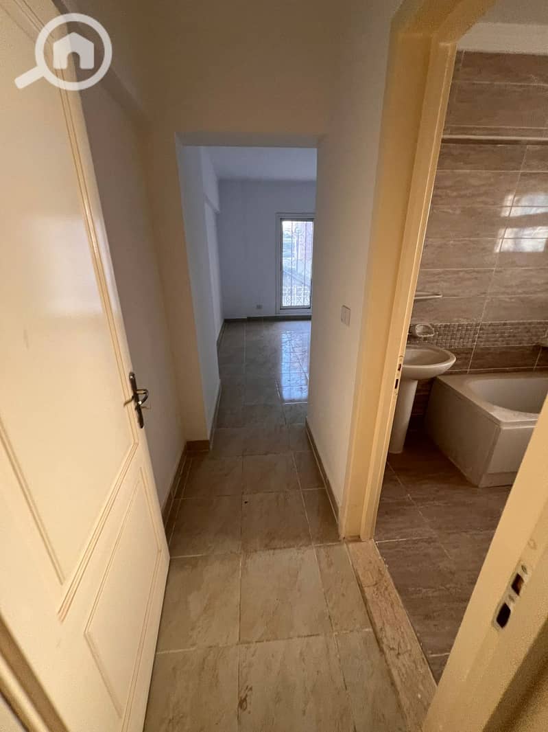 5 1967e2b6-489f-4638-aaeb-e36a5db9b15e. jpg