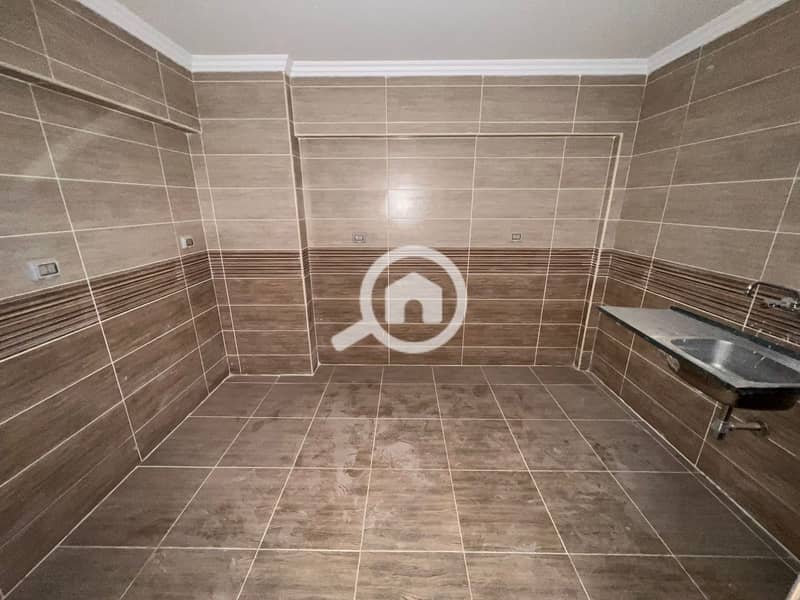 8 bd5c1ff8-7560-4ea1-bf34-a9a87cd4cae8. jpg