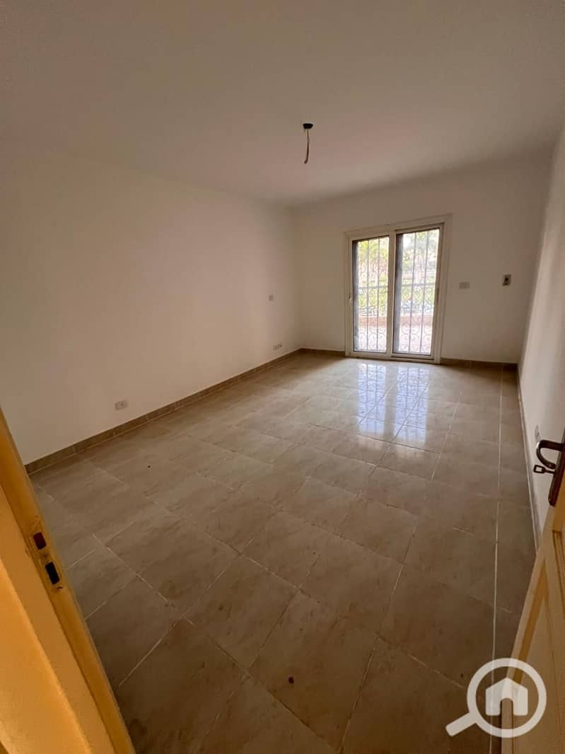 12 e676bb3e-0d56-4832-a0a5-b1d041650e31. jpg