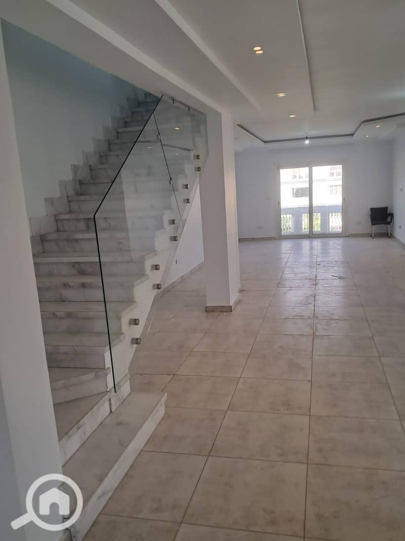 9 WhatsApp Image 2025-11-12 at 1.03. 42 PM. jpeg