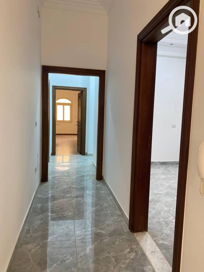 4 0acab318-07ed-4b48-84aa-9ba50c3d799d. jpeg