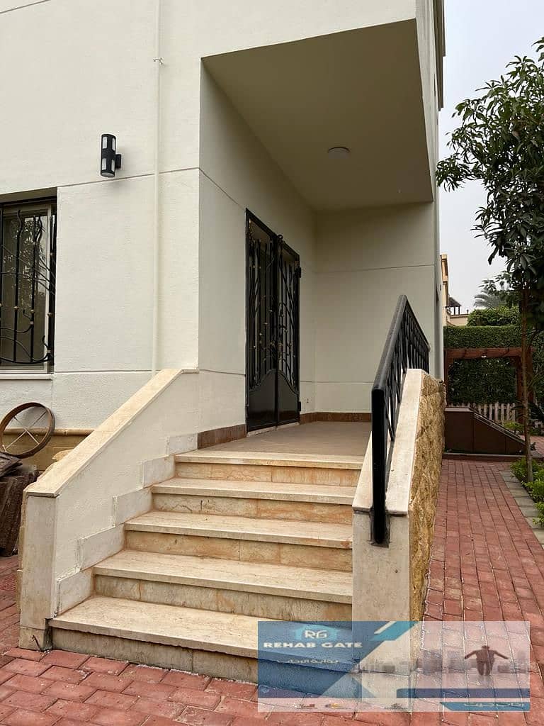 15 27355004-1f01-4cc6-b971-cb83b7f03c0e. jpg