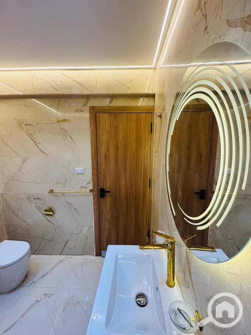 9 98362a20-7d03-4a12-a017-ef012911bf90. jpg