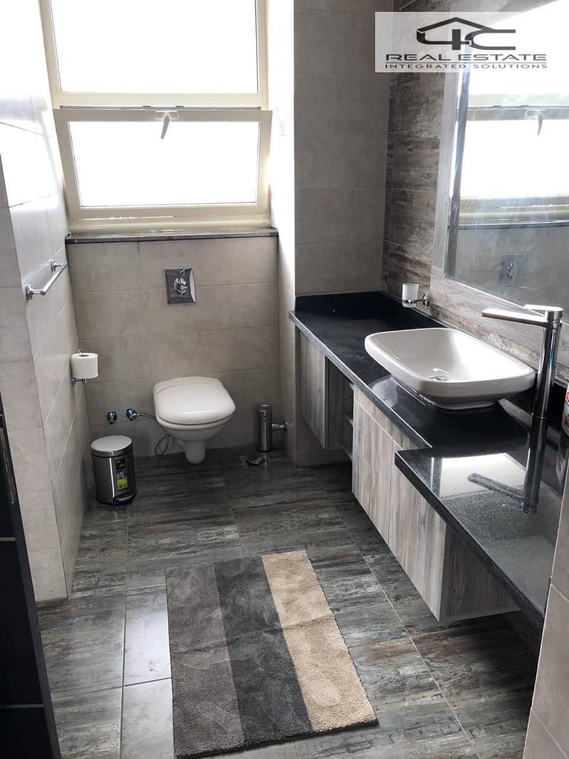 12 WhatsApp Image 2025-12-11 at 14.37. 06 (1). jpeg