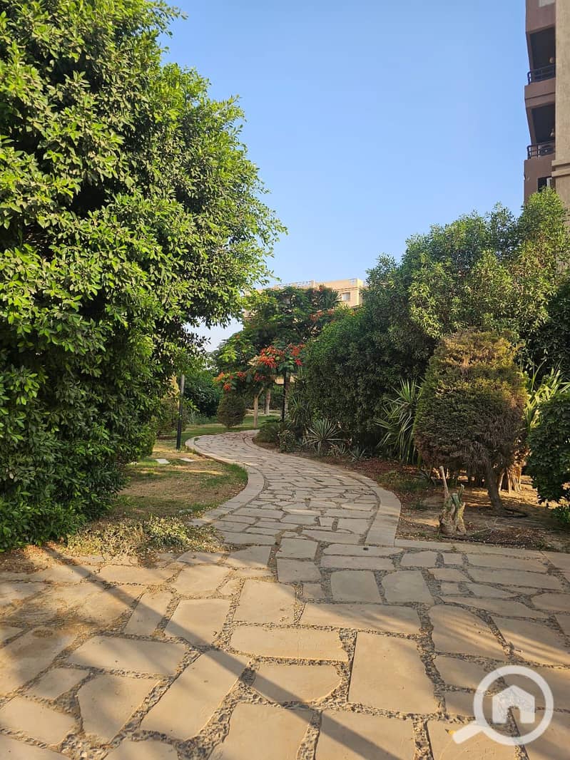 7 609e9ad0-2333-4015-84fd-3e75c8b850fe. jpg