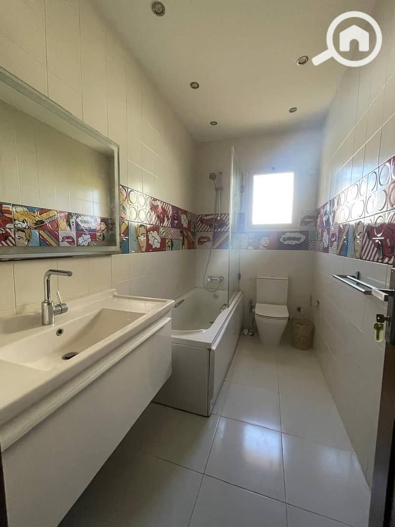 10 6d413adc-2f47-499b-aa3d-0fbd950c547c. jpeg