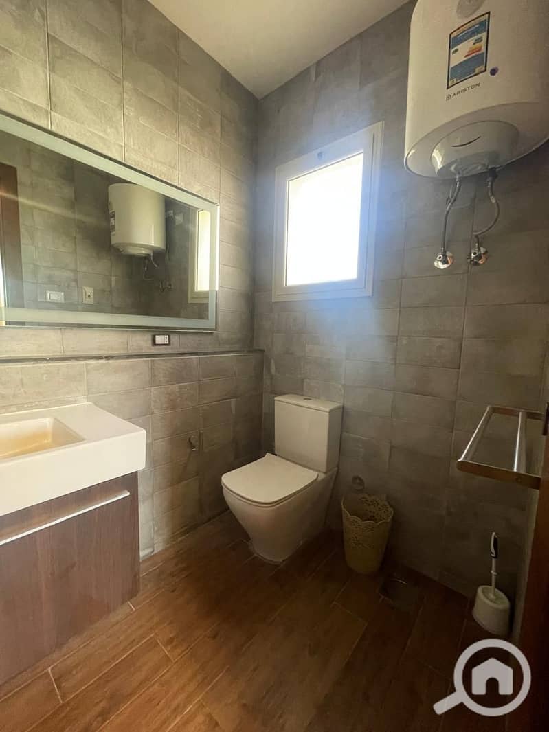 13 37c561da-6f59-4e62-b510-6fb02bc08d46. jpeg