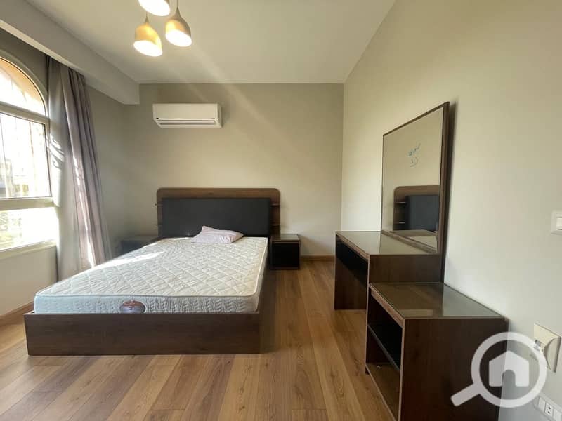 18 195c8b93-fb1f-455d-bba5-7eeaeb3bfe84. jpeg