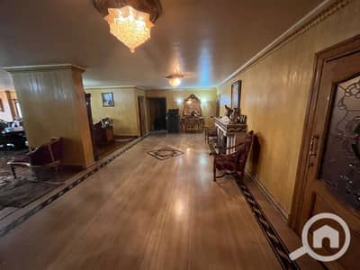 فلیٹ 4 غرف نوم للبيع في سابا باشا، الإسكندرية - 6c0cb38a-8897-4333-923f-cdc2601587e0. jpg