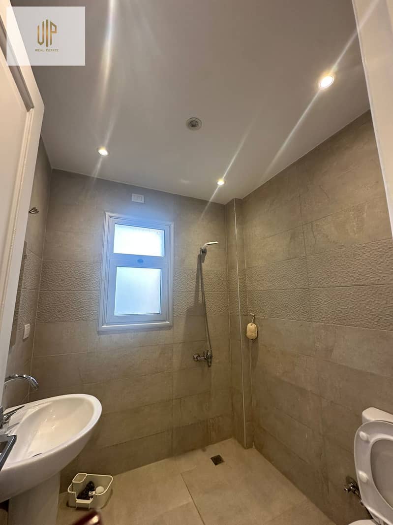 5 WhatsApp Image 2025-12-06 at 6.38. 57 PM (3). jpeg