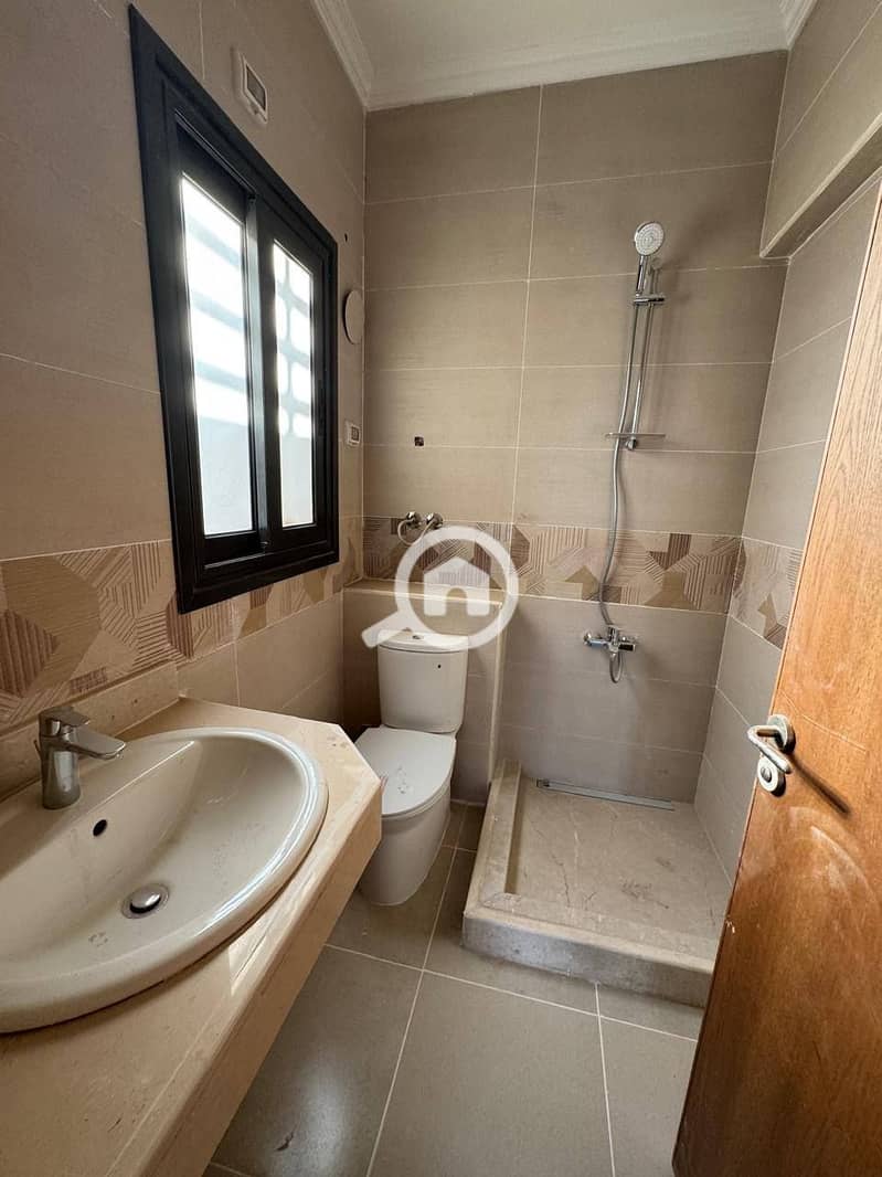 8 532293510_1477140220029955_2933616156398229361_n. jpg