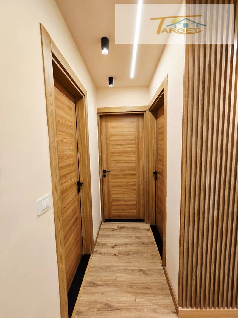 8 d74ac977-3509-4af1-b80e-b576c3427b7c. jpg