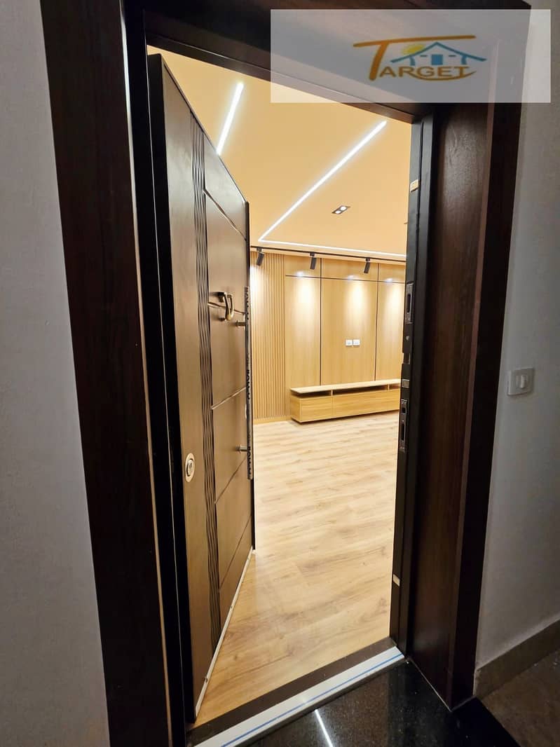 10 a4b36ac0-4965-4586-9d1e-9c63b7dd0e98. jpg