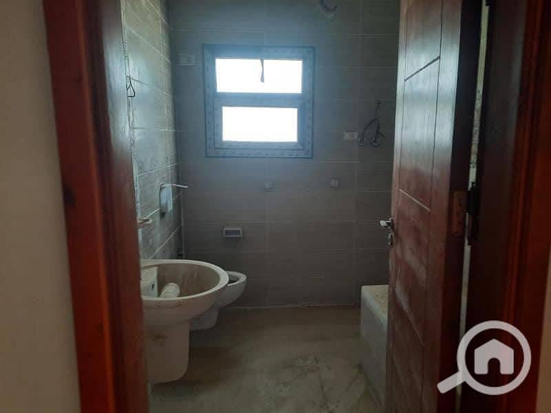 9 WhatsApp Image 2024-11-20 at 13.50. 38_2bf8b23b. jpg