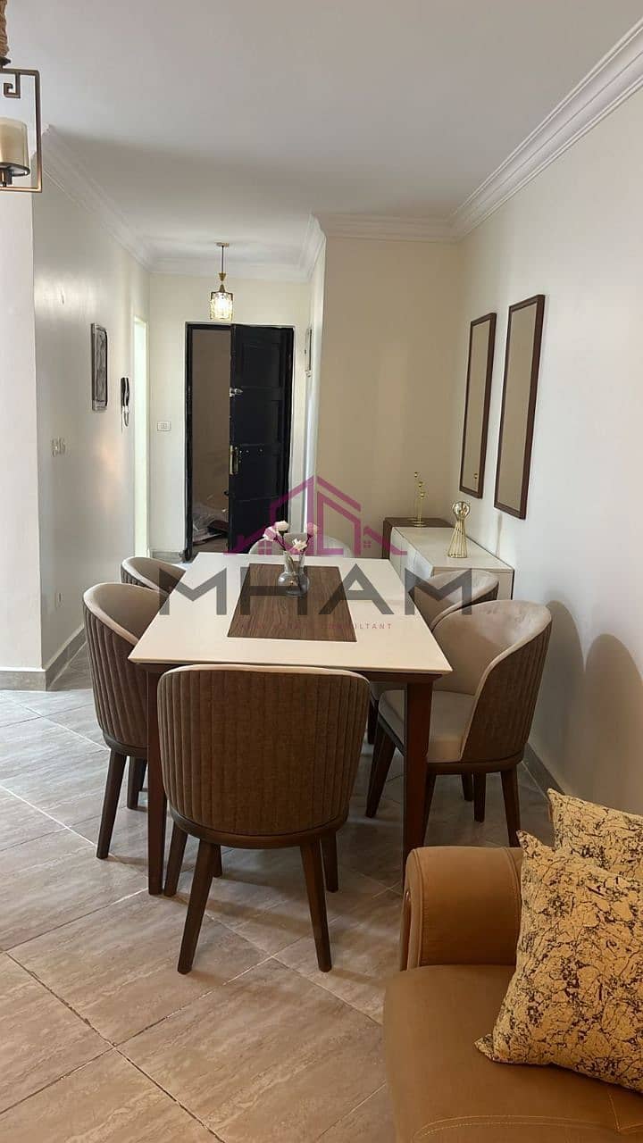 3 photo_5895596587138879399_y. jpg