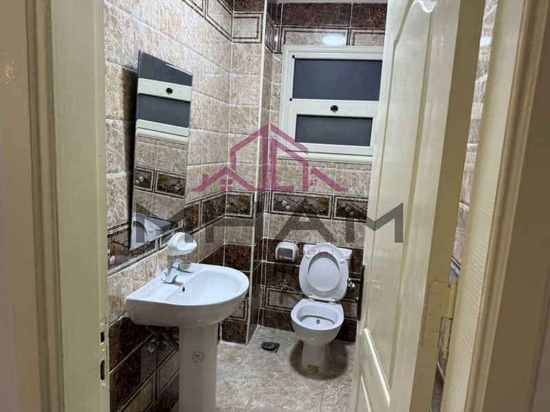 9 photo_5895596587138879397_y. jpg