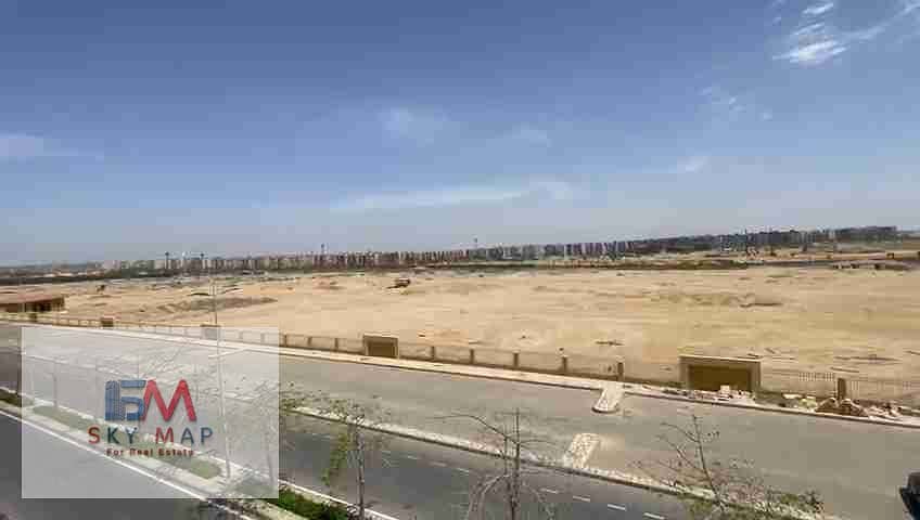 1000745157. jpg 1000745157. jpg